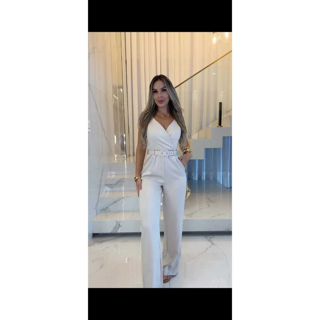 Macacão Feminino Alfaiataria com Bojo Alças Ajustáveis Moda Premium