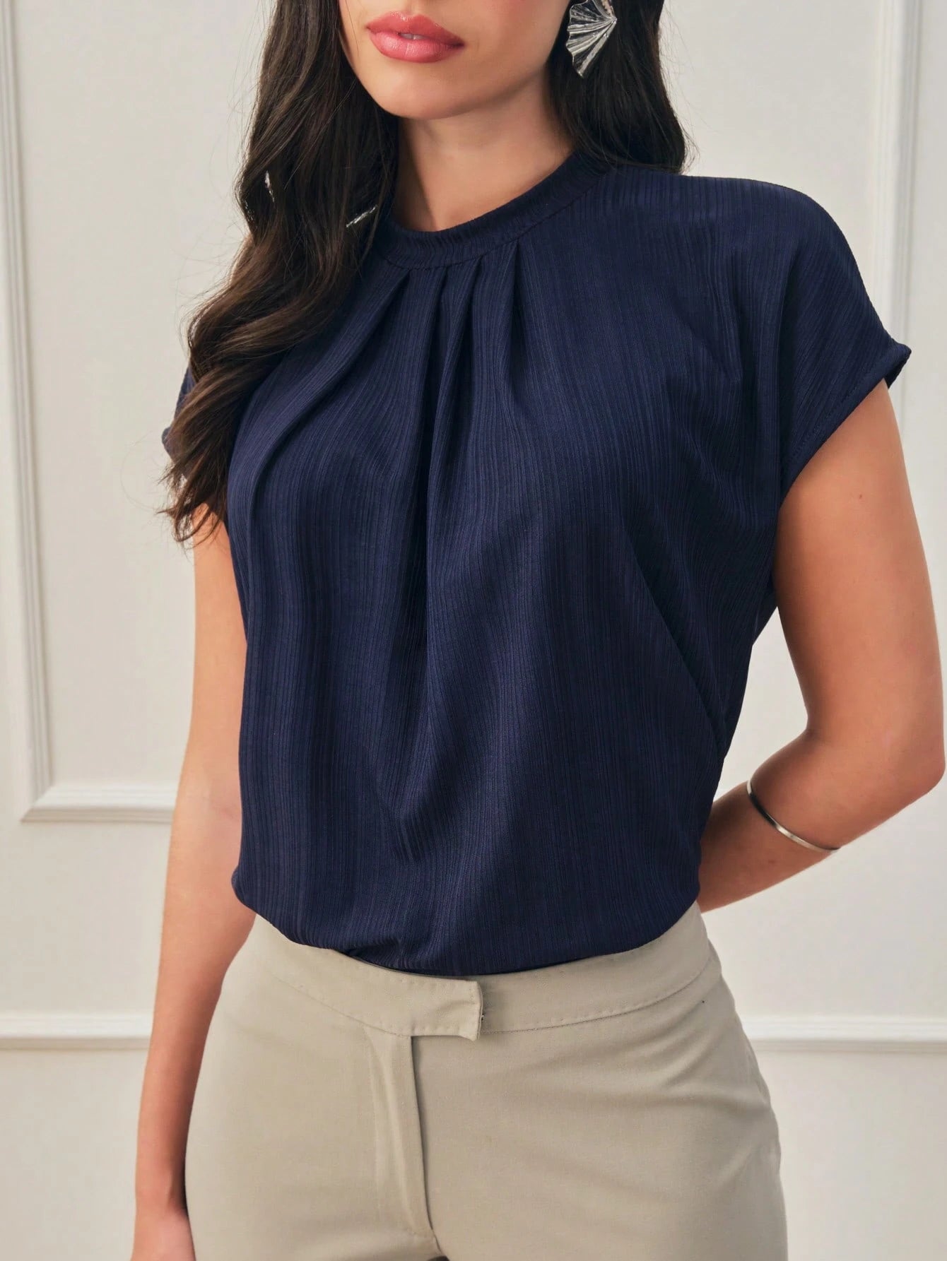 Blusa Feminina Elegante com Detalhe Plissado – 4 Cores