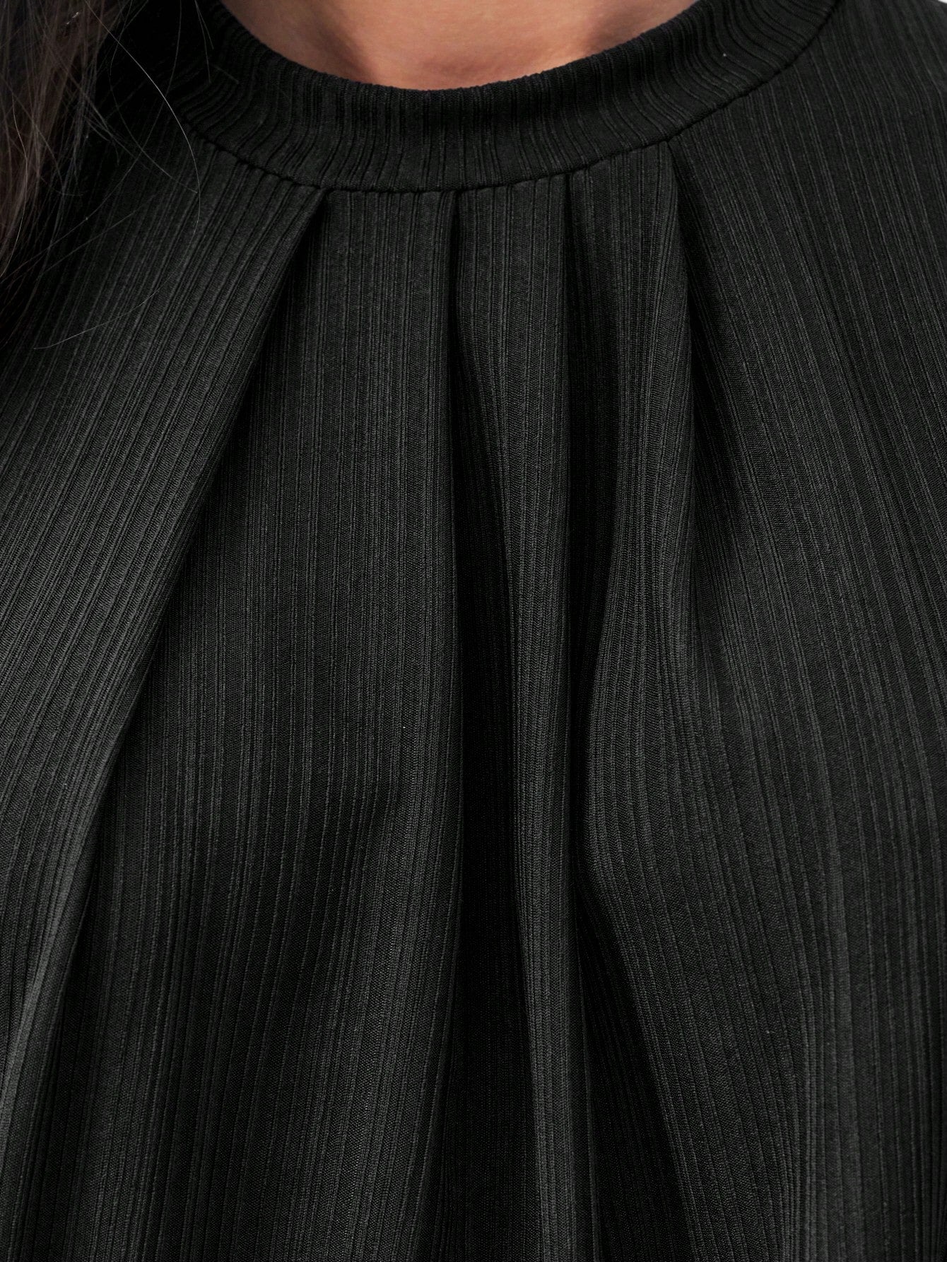 Blusa Gola Plissada Manga Curta Social Elegante Tecido Texturizado