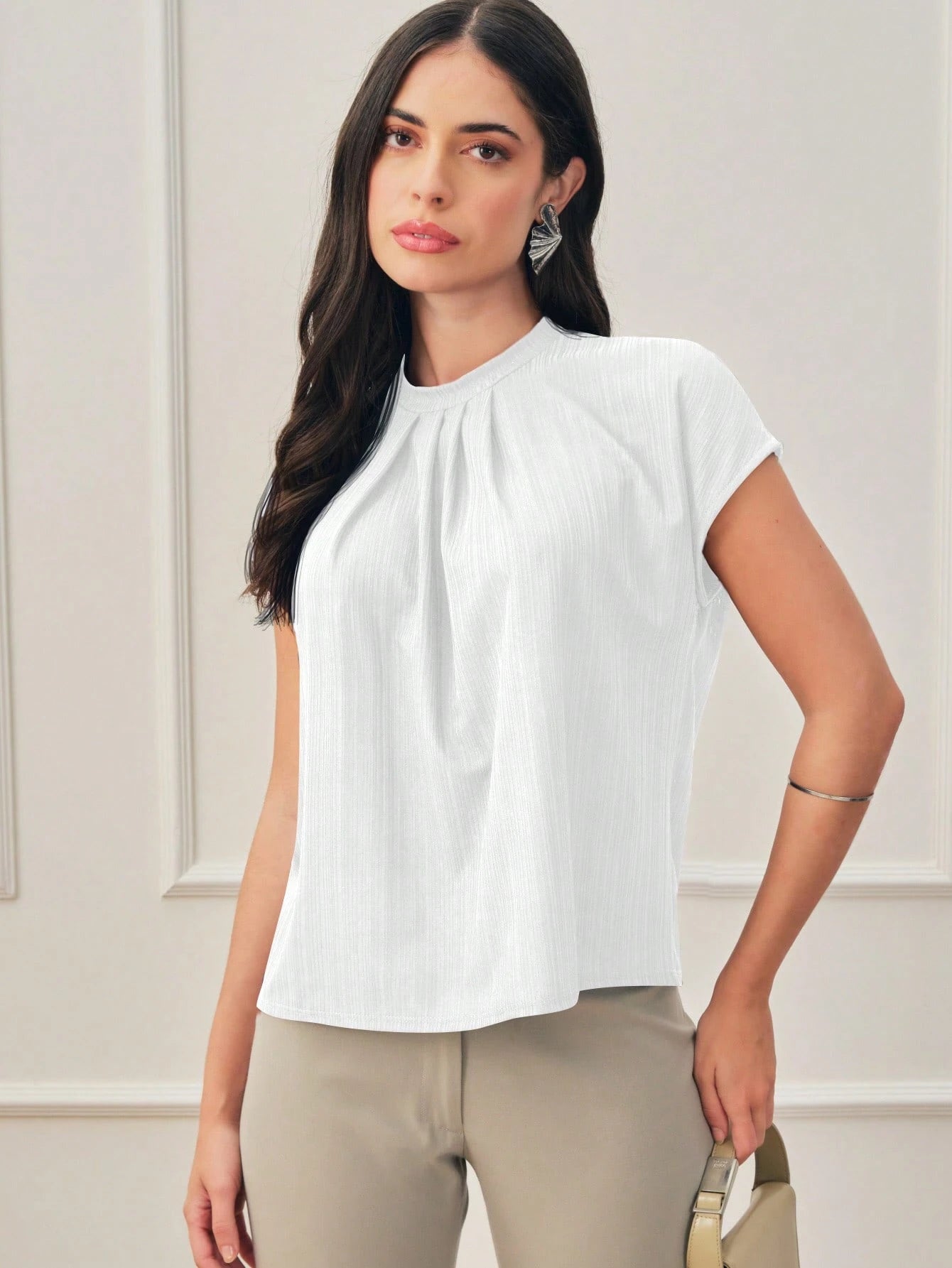 Blusa Gola Plissada Manga Curta Social Elegante Tecido Texturizado