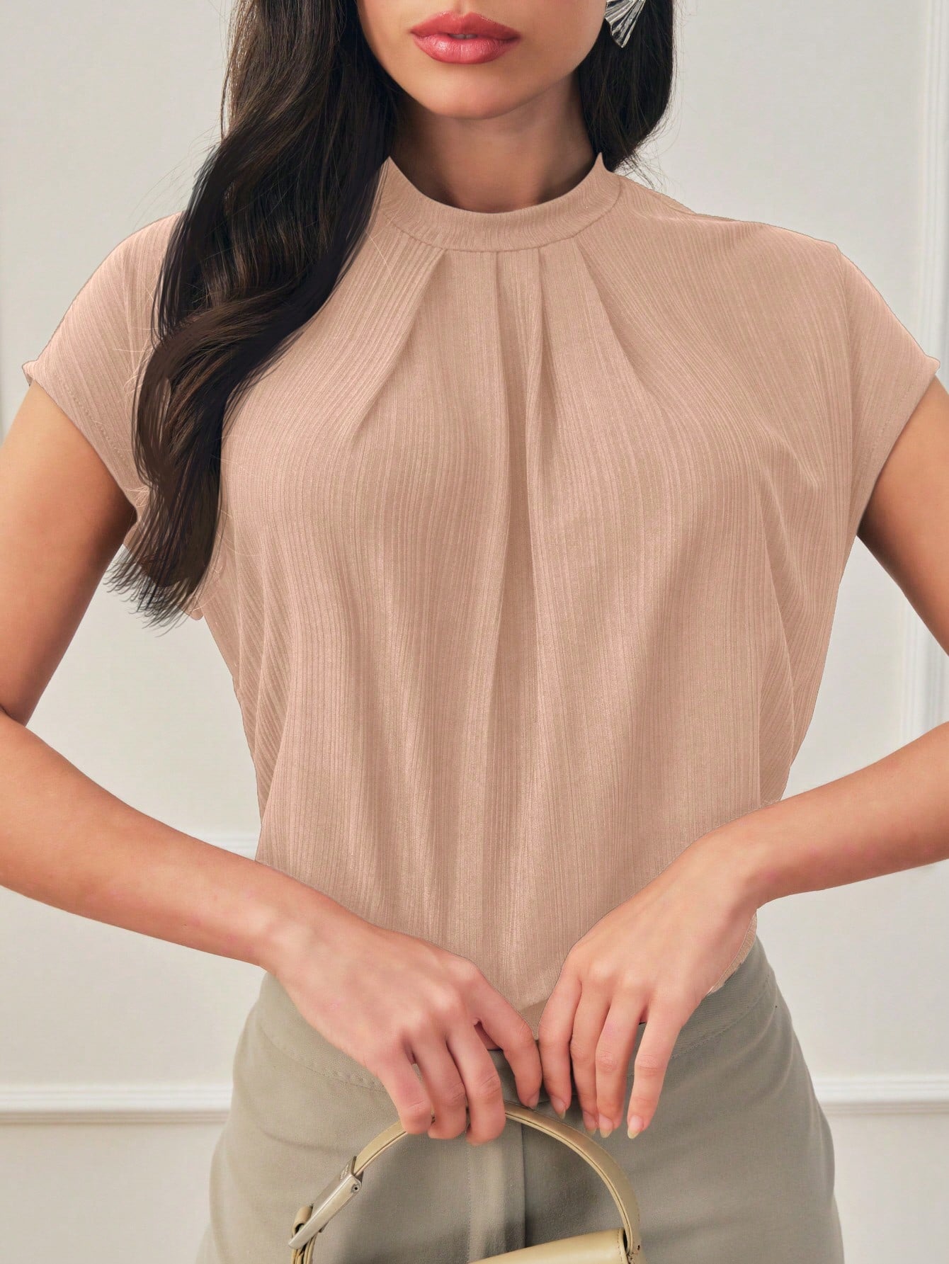 Blusa Gola Plissada Manga Curta Social Elegante Tecido Texturizado