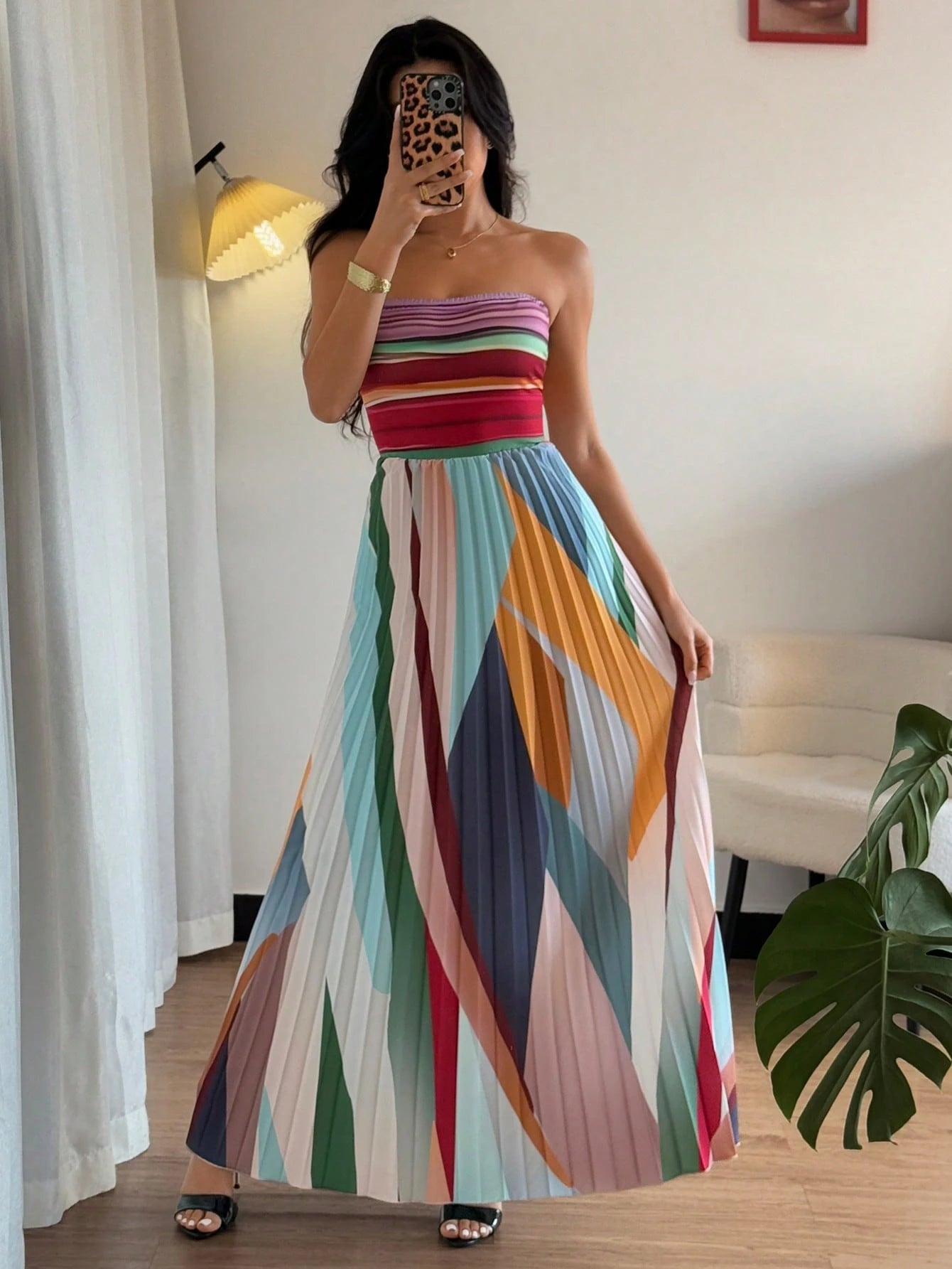 Vestido Tubinho Fashion com Design de Pregas na Cintura