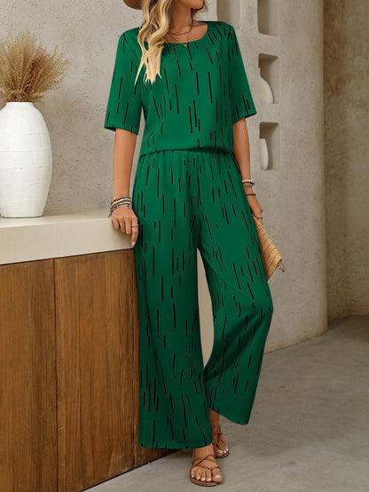 Conjunto Estampado em Toda a Extensão com Decote em V 