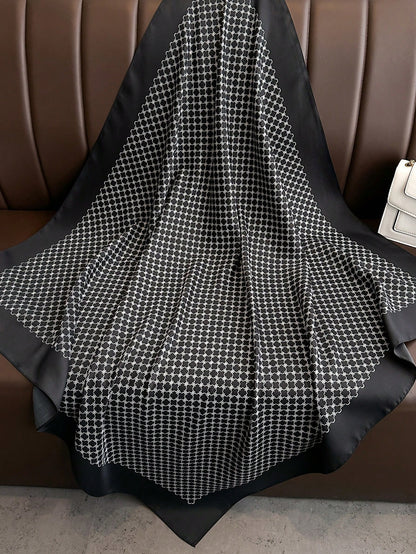 Lenço de Seda Quadrado com Estampa Listrada, Adequado para Uso Diário.