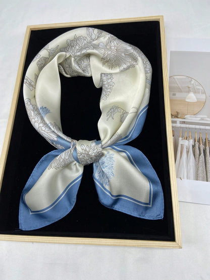 Lenço de Seda Quadrado com estampa Floral, Adequado para Uso Diário