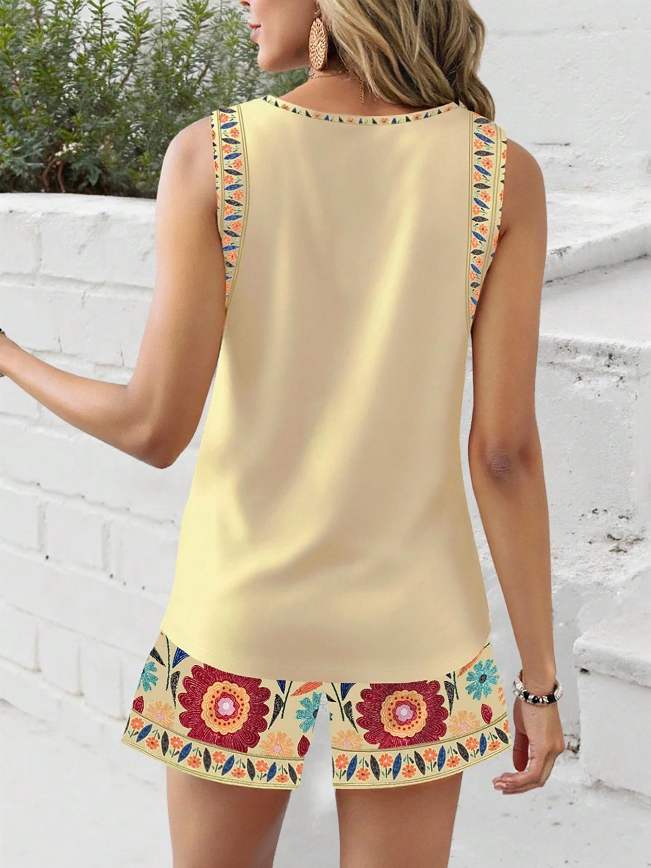  Conjunto de Regata Confortável com Estampa Floral Retrô Feminina, Estilo Vintage, Adequado para Férias de Primavera/Verão