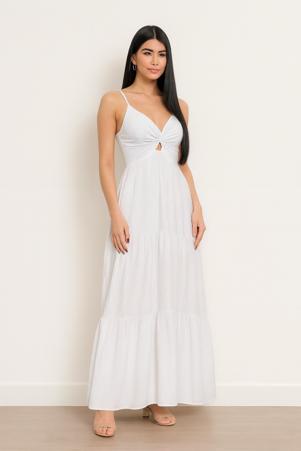 Vestido Longo com Textura Poá e Nó Frontal