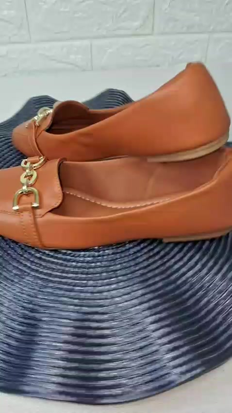 Sapatilha Bico Quadrado Feminina Confortável Mocassim Casual Com Fivela