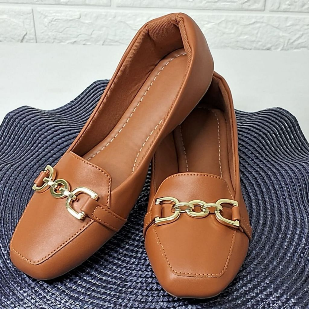 Sapatilha Feminina Bico Quadrado Confortável com Fivela – Estilo e Elegância no Dia a Dia – Fernanza