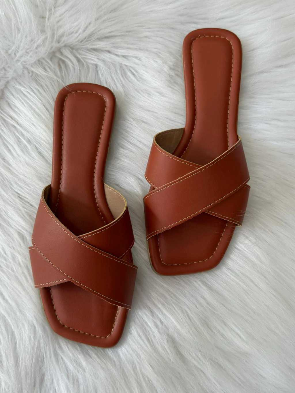 Sandália Rasteirinha Feminina com tiras cruzadas/ chinelo casual WA