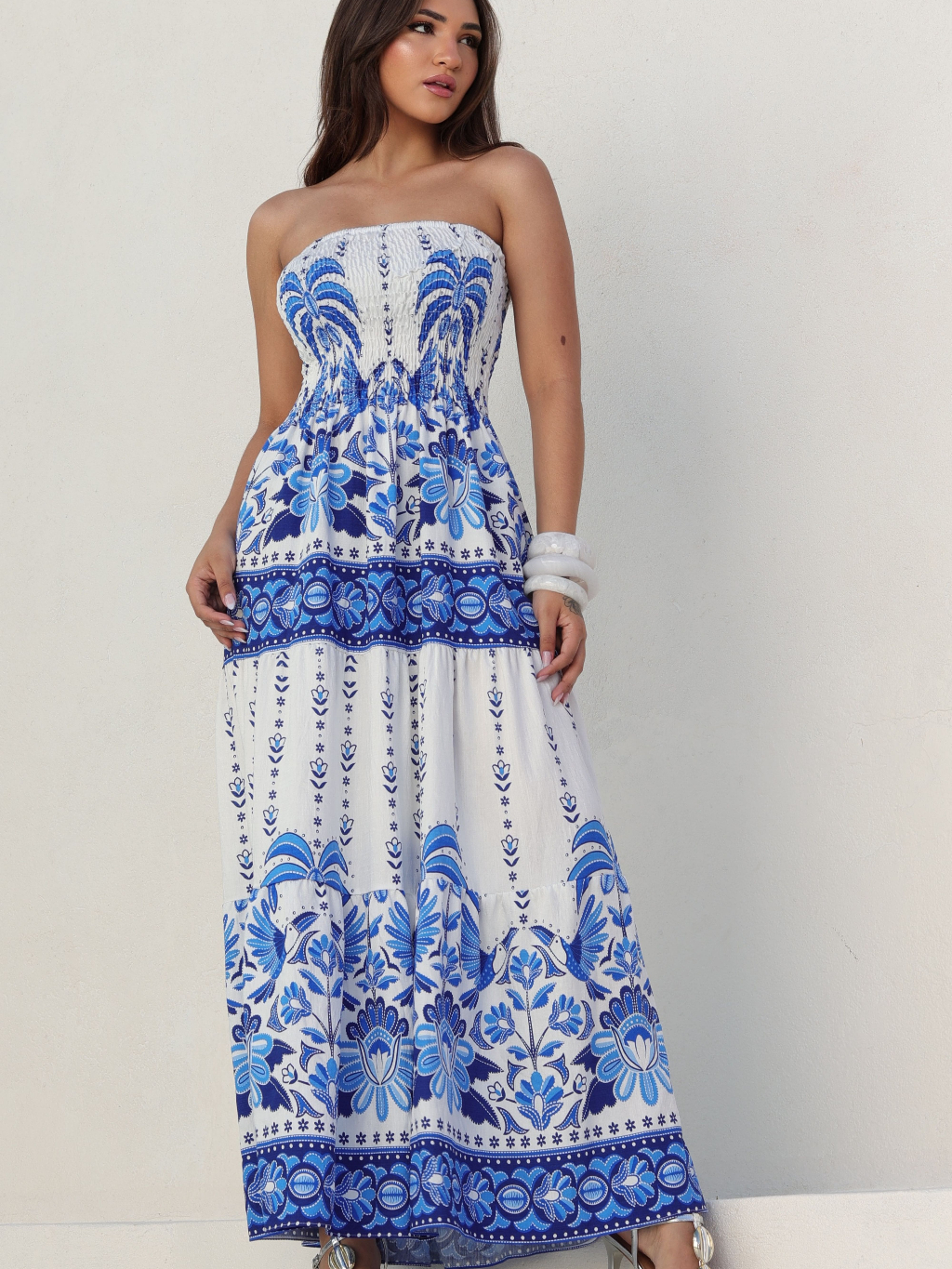 Vestido Longo Tomara que Caia Estampado Floral Tropical com Saia Rodada